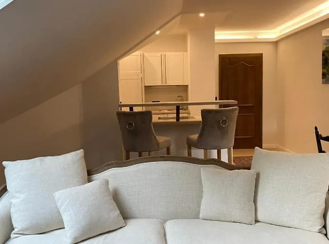 Villa-stern לינה וארוחת בוקר 4*