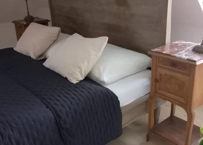 Villa-stern לינה וארוחת בוקר